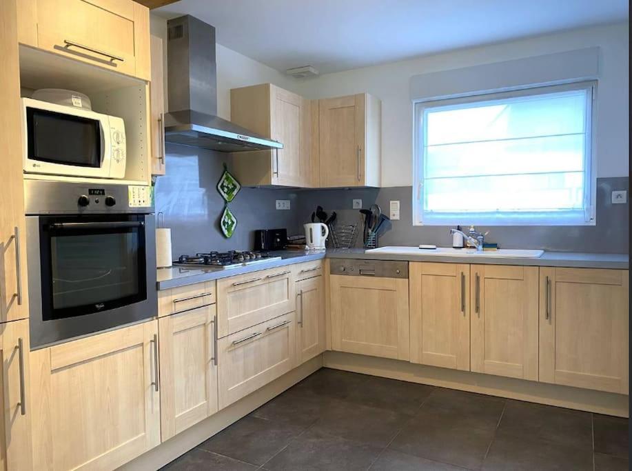 Belle Maison En Bois Perros - La Lande ภายนอก รูปภาพ